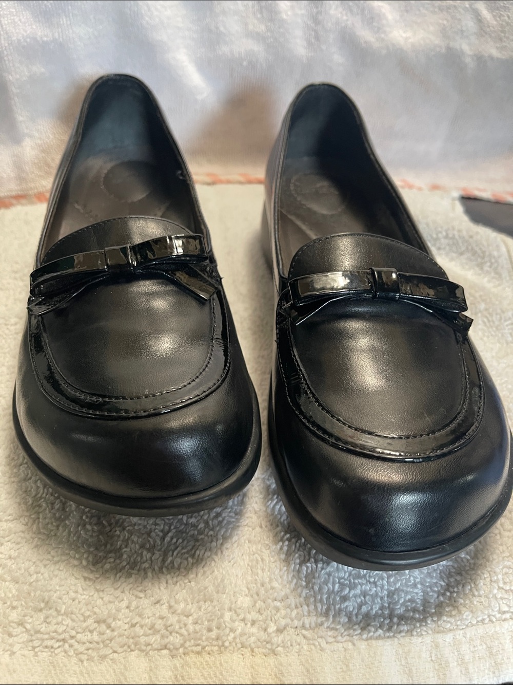 Dansko- Women’s Black leather upper Slip-On Loafer Flats with Bow Detail sz41 - Picture 6 of 6